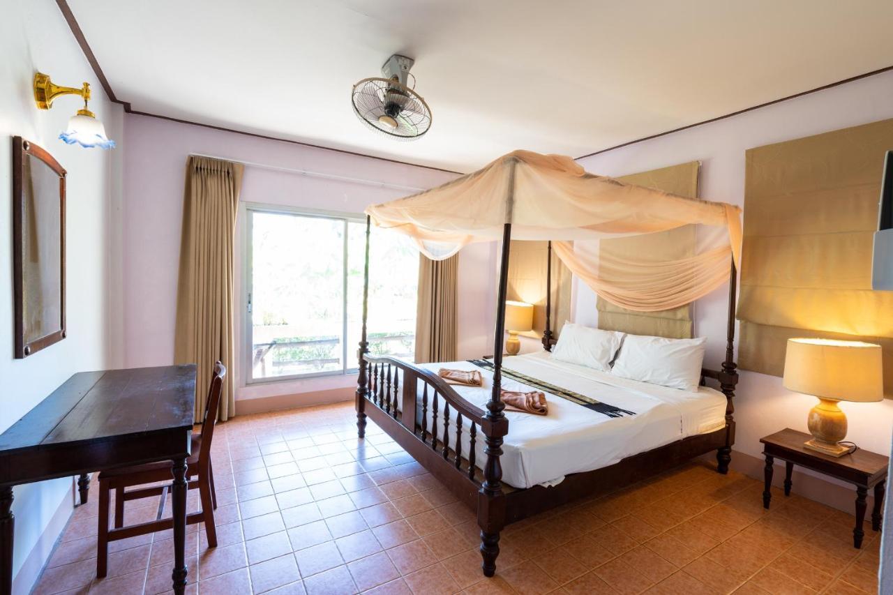 Gooddays Lanta Beach Resort Sha Koh Lanta Exterior photo