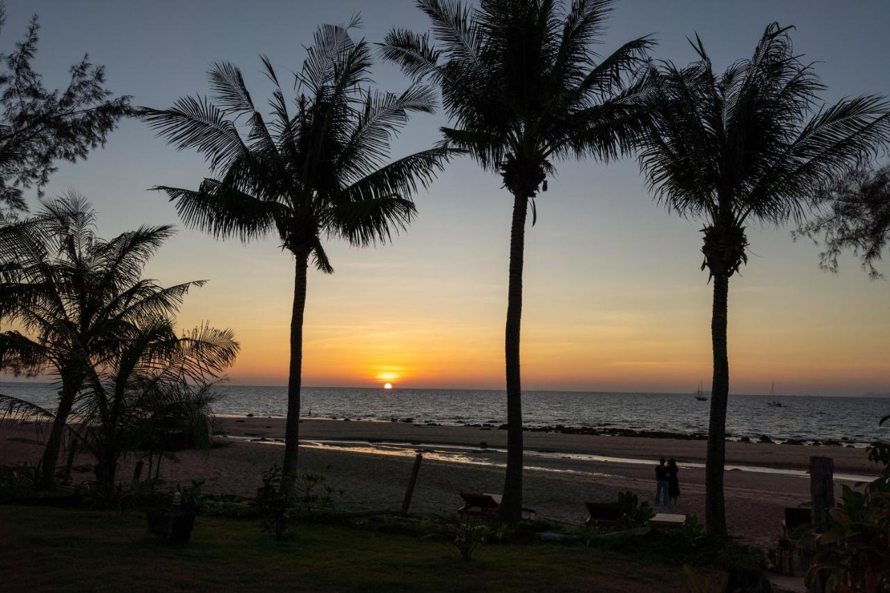 Gooddays Lanta Beach Resort Sha Koh Lanta Exterior photo