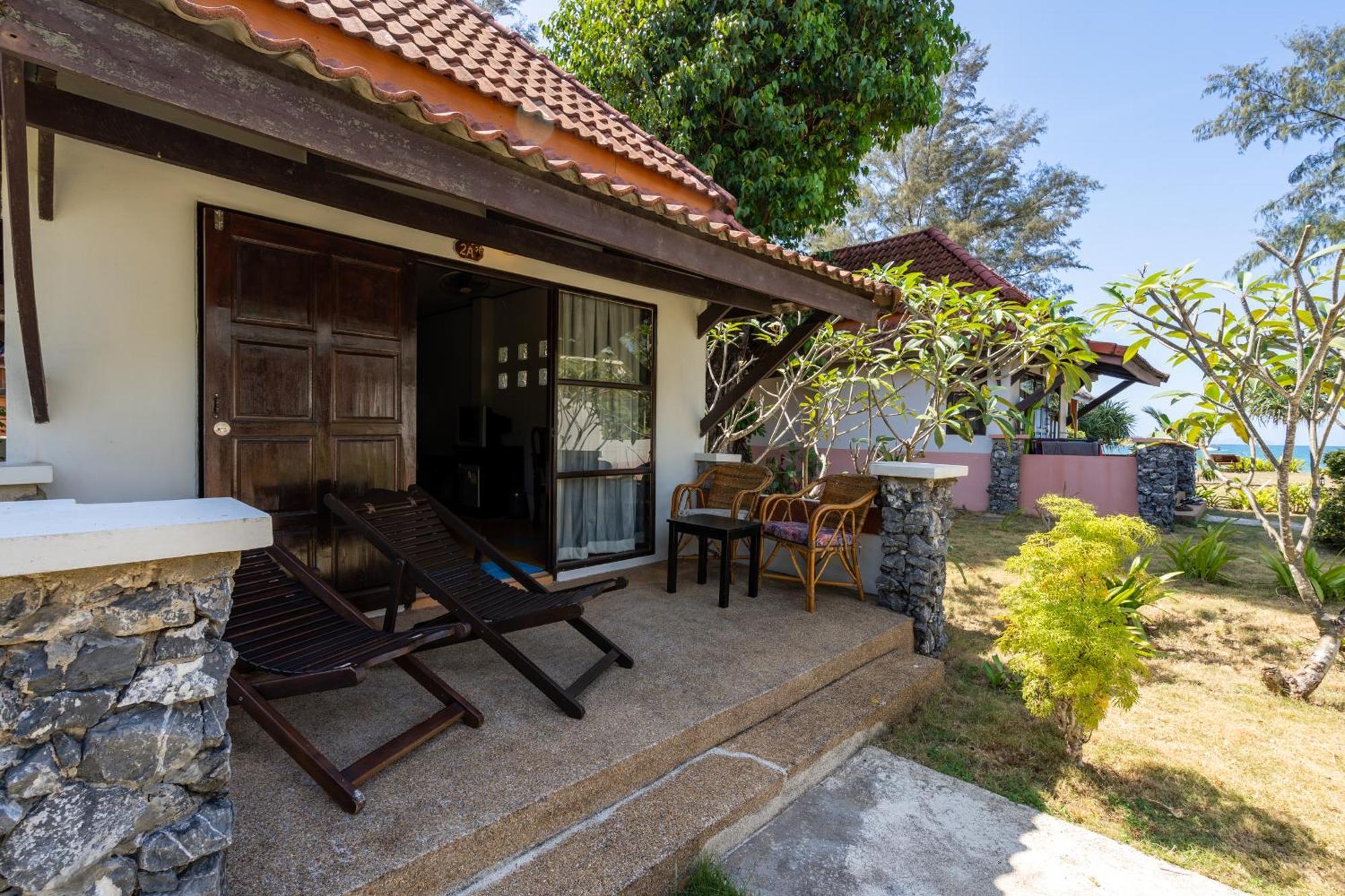 Gooddays Lanta Beach Resort Sha Koh Lanta Exterior photo