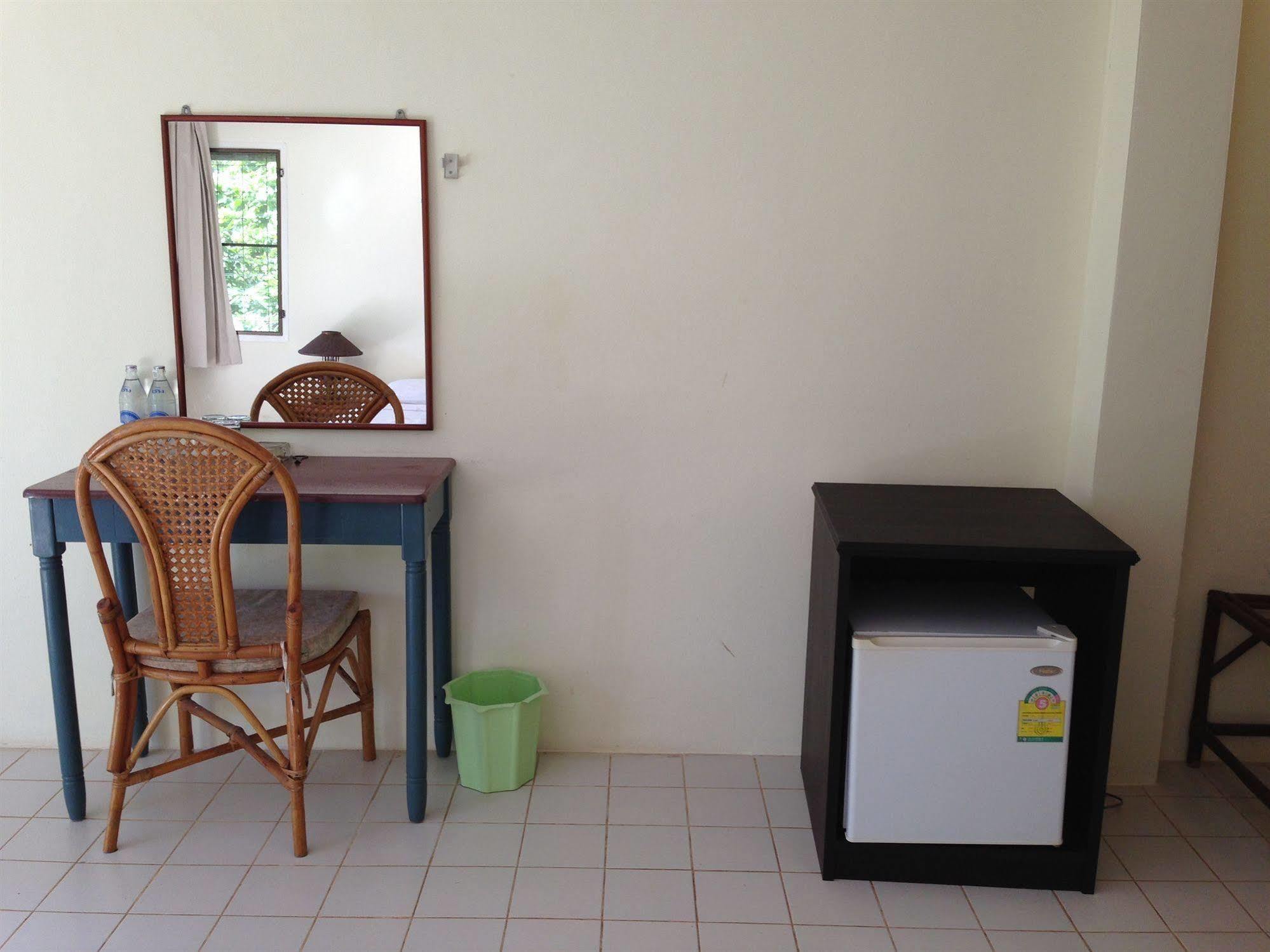 Gooddays Lanta Beach Resort Sha Koh Lanta Exterior photo